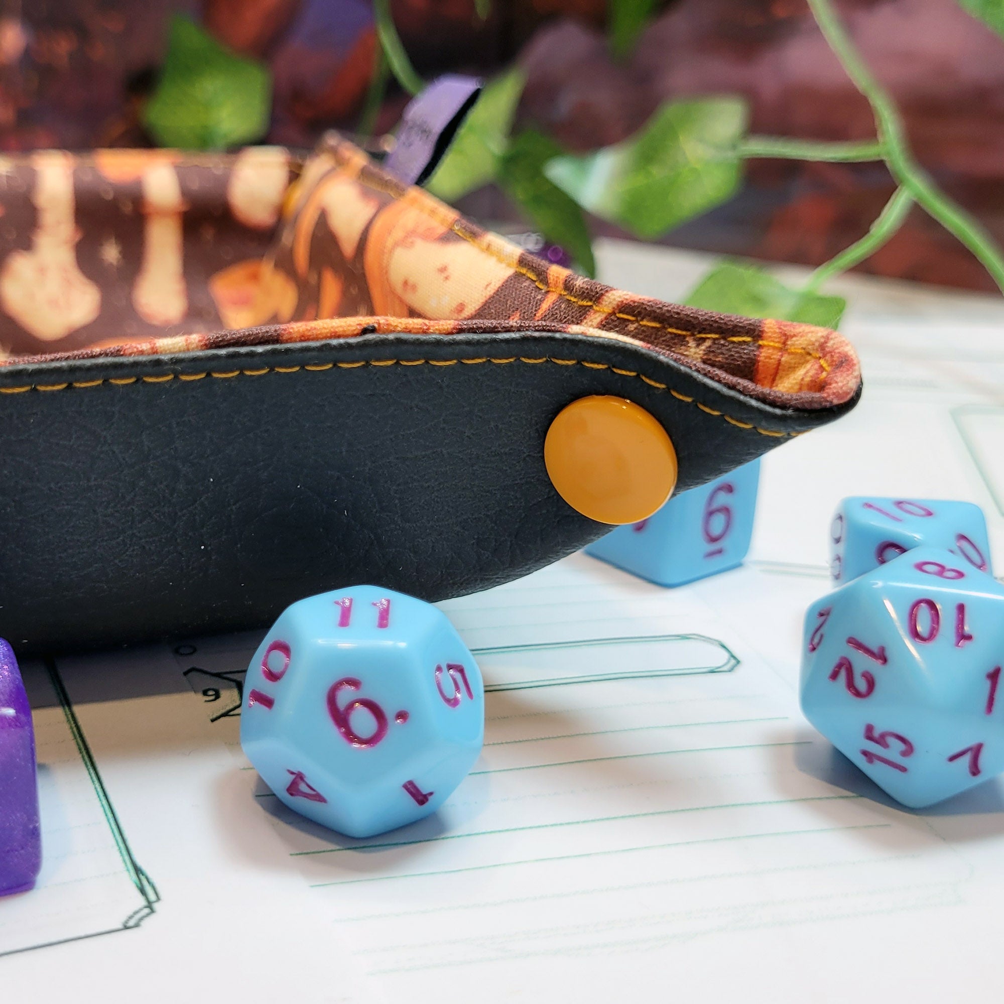 Mushrooms foldable dice mat S