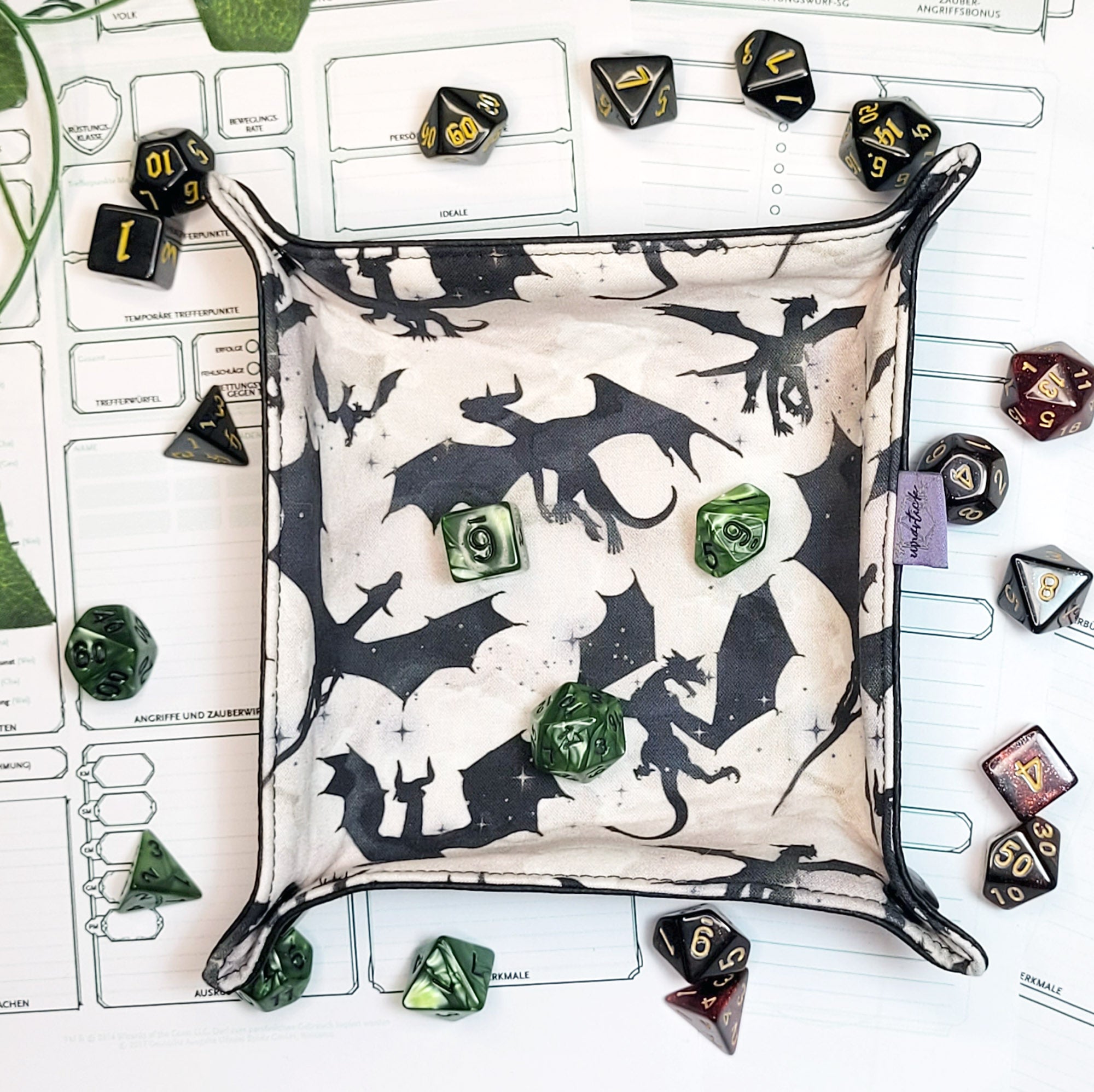 Dragons foldable dice mat S