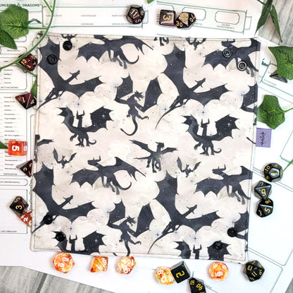 Dragons foldable dice mat L